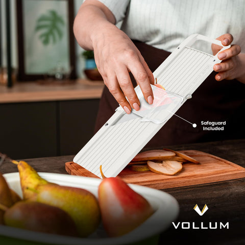 Vollum medium-slice blade for versatile, even slices
