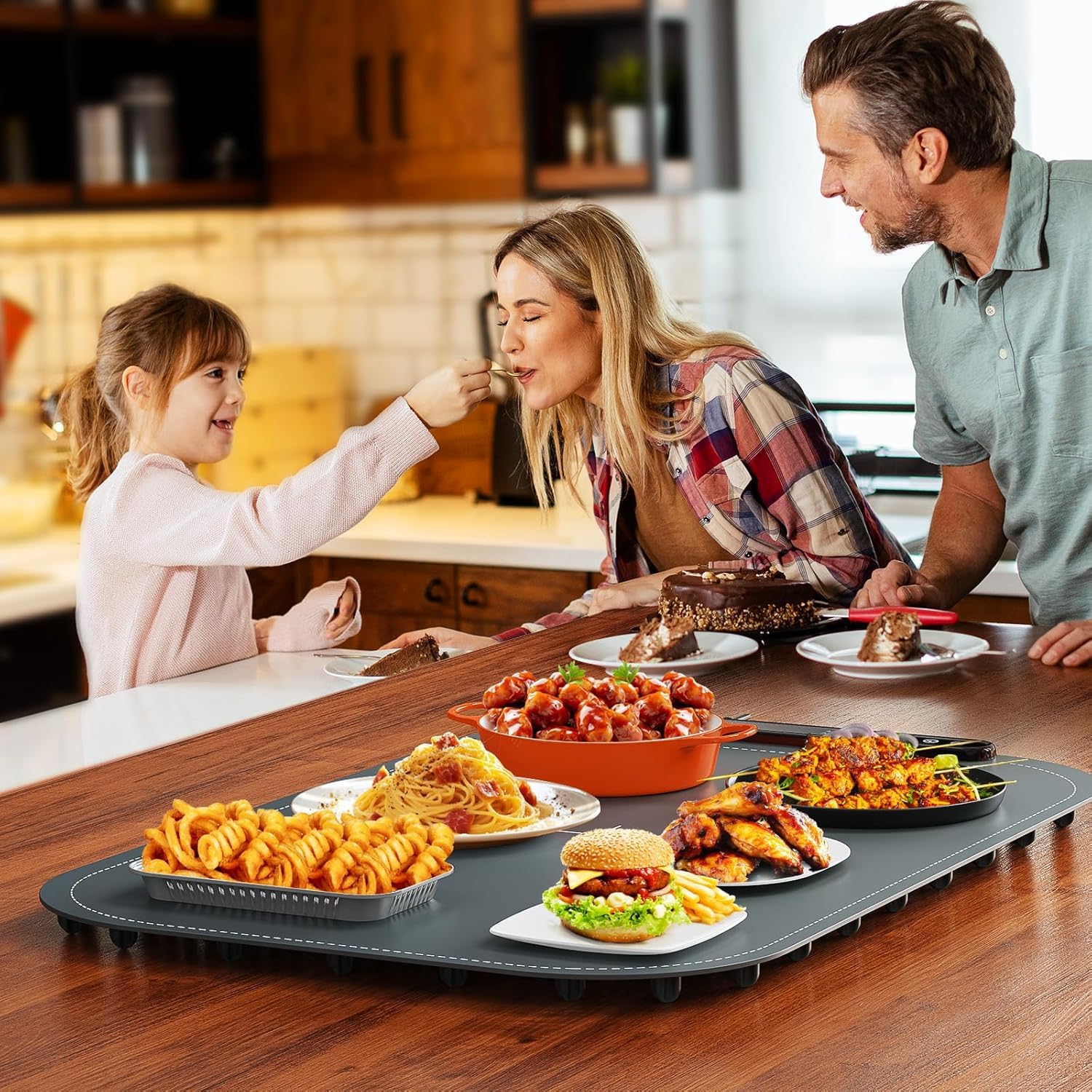 Voriah warming mat ideal for Sabbath dinners and family events.