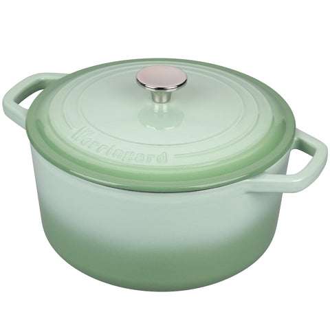 VORRINGARD dutch oven green heat retention for even results.