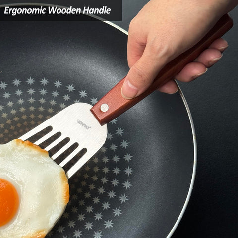Vovoly egg turner combines flexibility and strength for small skillets