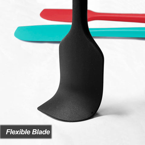 Ergonomic edge on Vovoly spatula for precise flipping and scraping.
