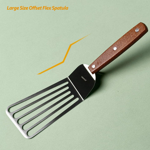 Vovoly flexible yet strong blade handles delicate flips confidently.