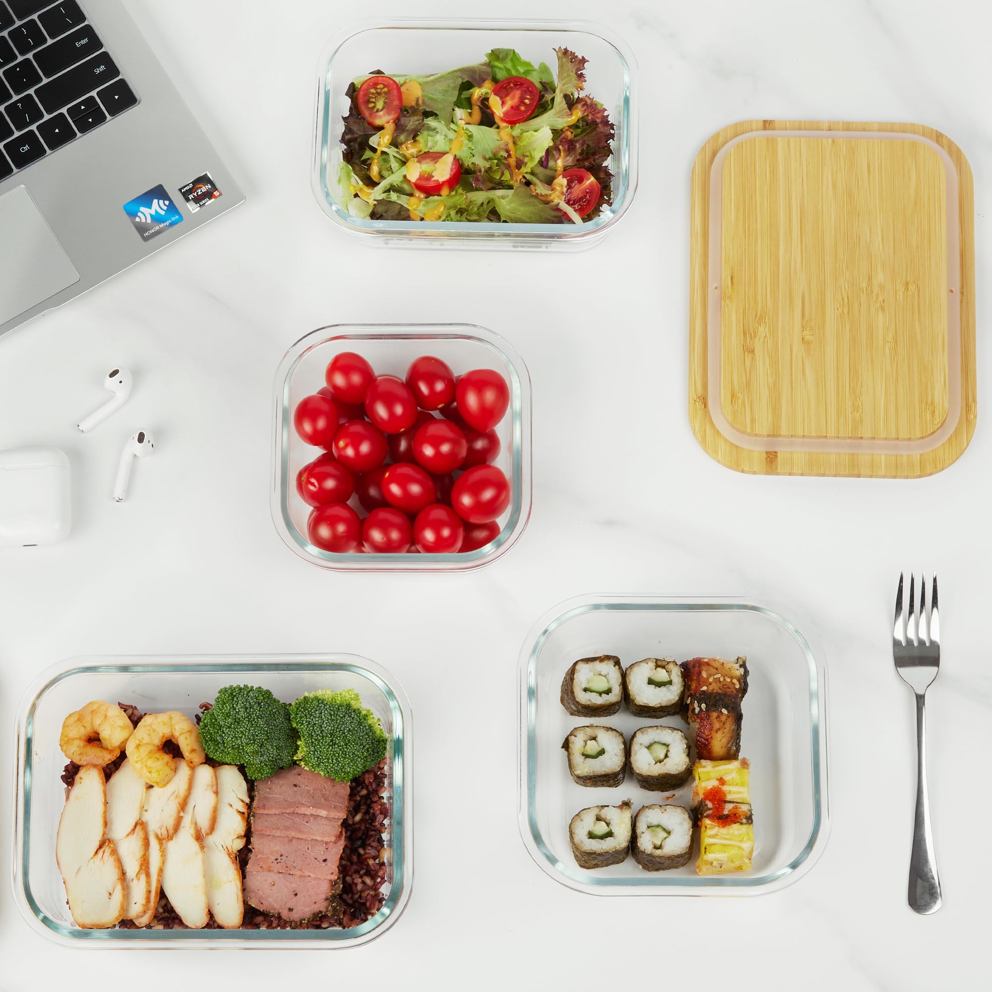 Vtopmart bamboo lid with silicone seal preserves freshness and doubles as a cutting board.