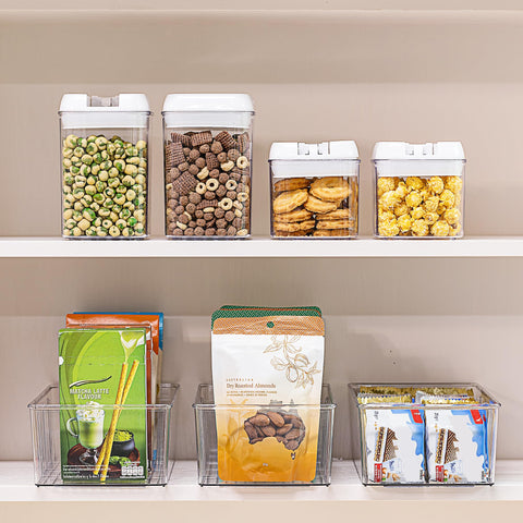 Vtopmart BPA-free, durable polyethylene bin offers lightweight, sturdy storage.