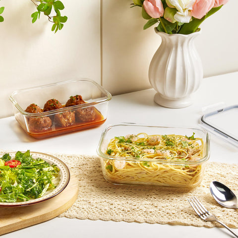 Vtopmart stackable glass containers keep fridge organized and contents clearly visible.