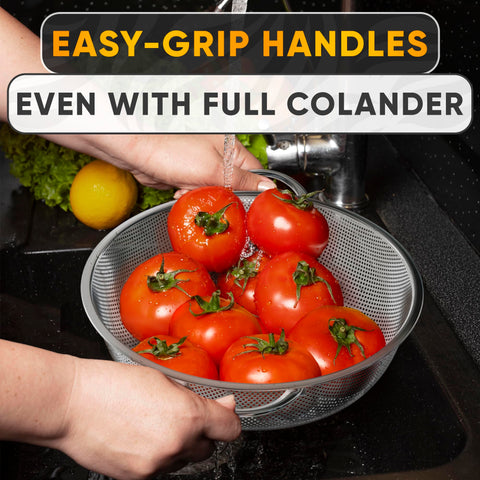 V TOWER rice strainer handles provide secure grip during rinsing