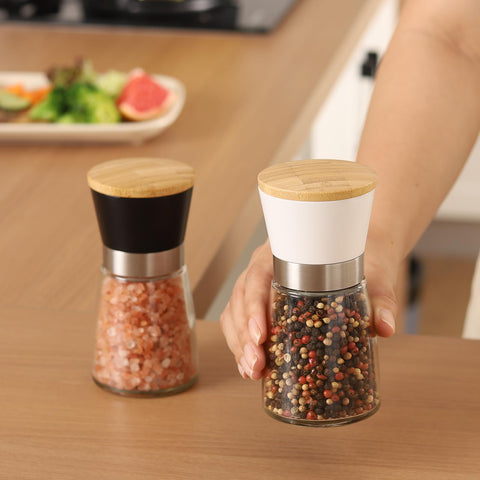 Vucchini 170 ml capacity keeps spices ready to use