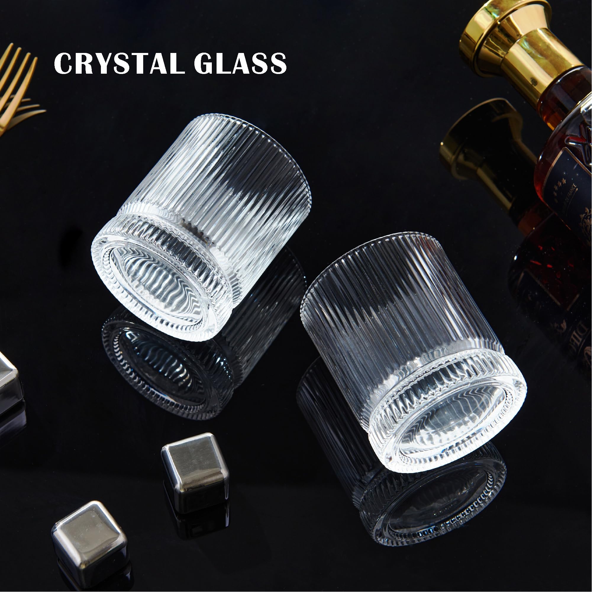 VUNDO heavy-base old fashioned glass provides stability and style.