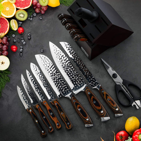 Vvwgkpk pakkawood block storage keeps blades secure and neatly organized.