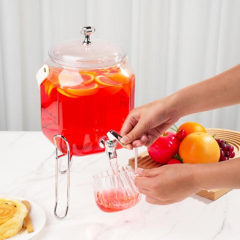 Wagrvuy detachable carrying handle enables easy transport to parties.
