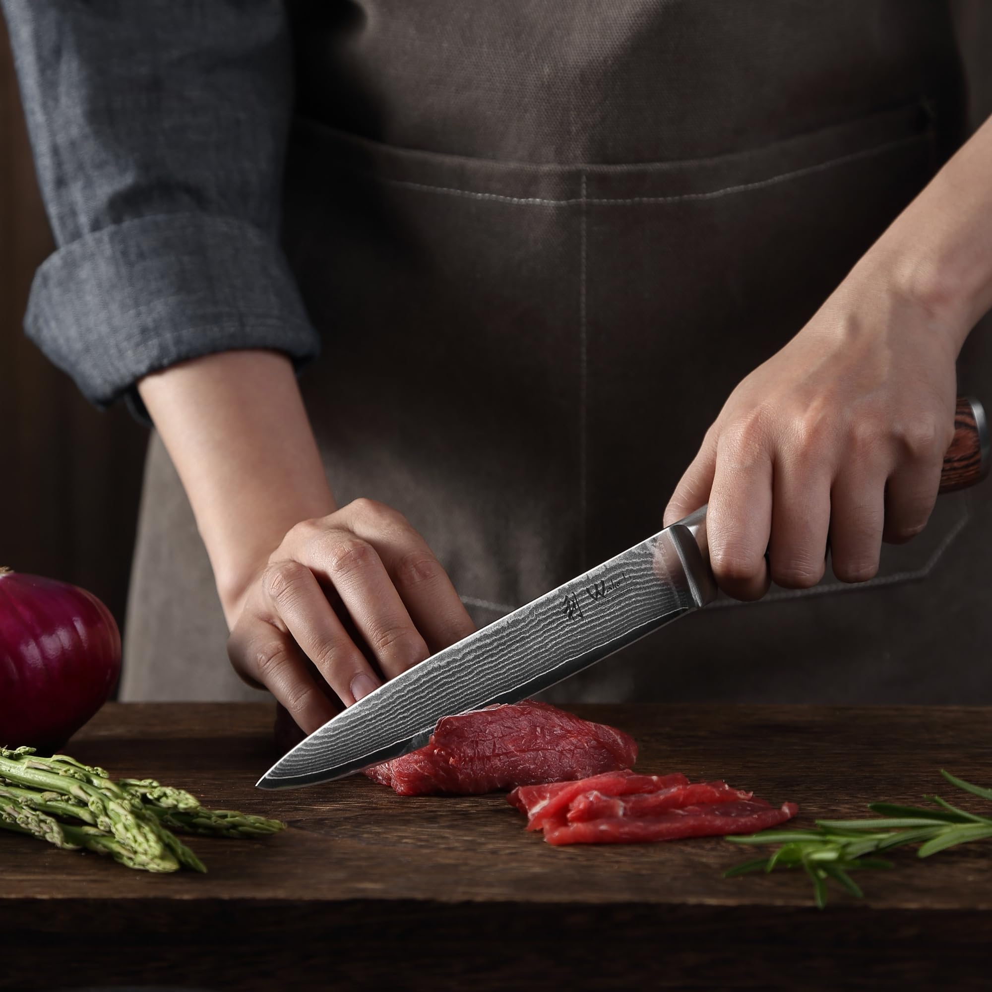 Wakoli EDIB VG10 core detail emphasizes edge retention and durability