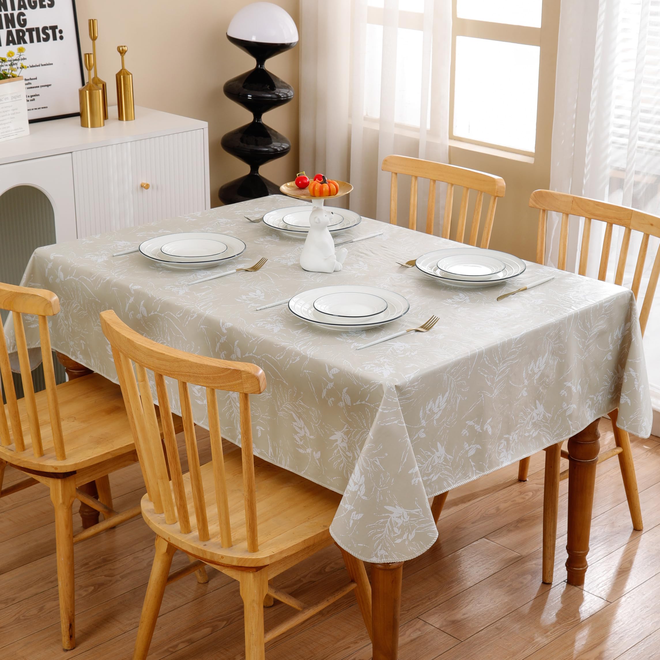 Walrus stain-resistant, wipeable surface for quick cleanup after meals.