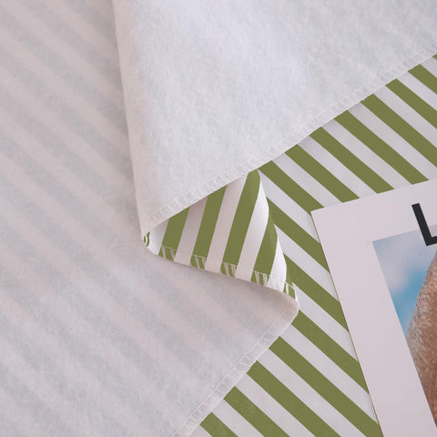 Walrus tablecloth wipe-clean durability supports quick cleanup after meals
