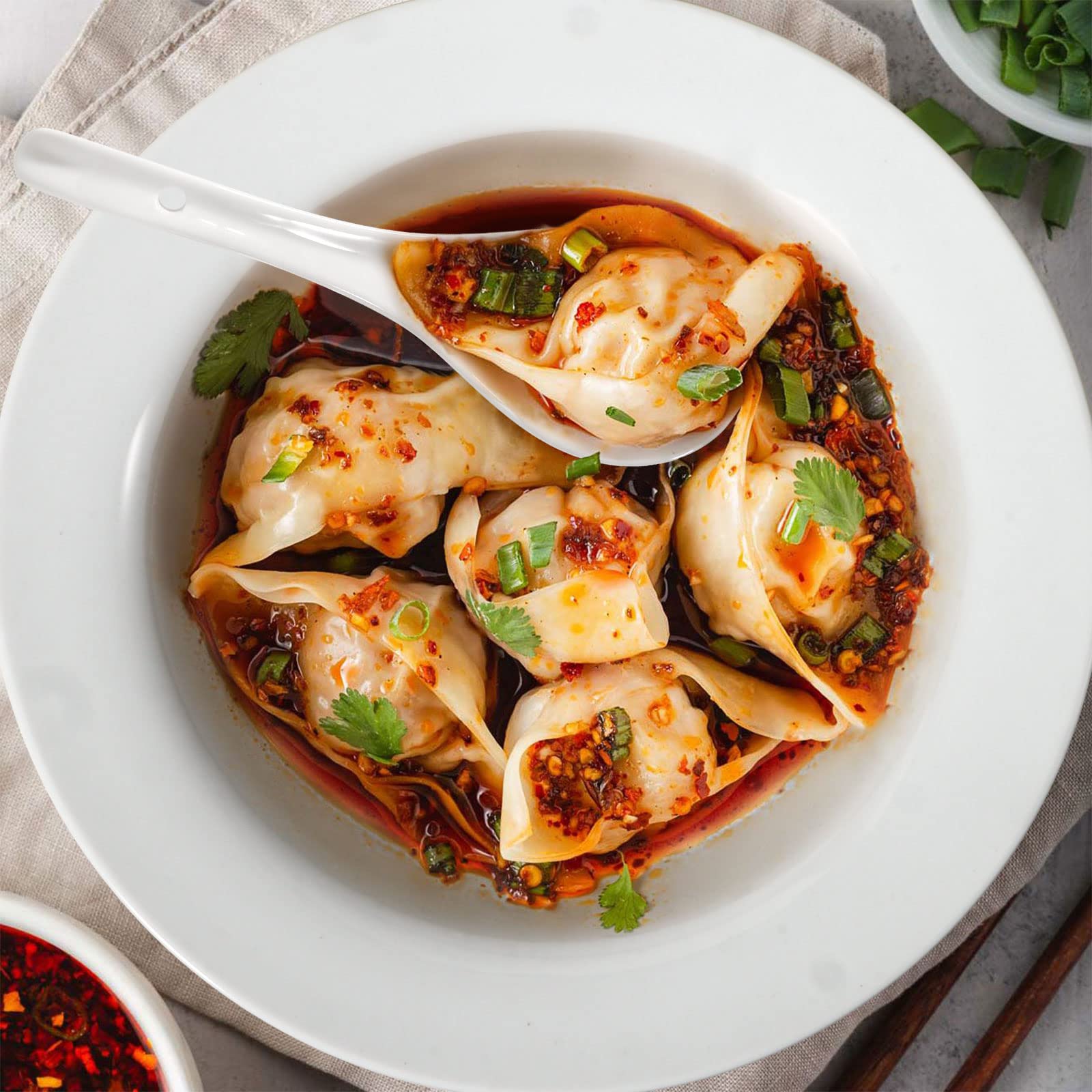 Wareland non-slip long-handle spoons make serving steadier