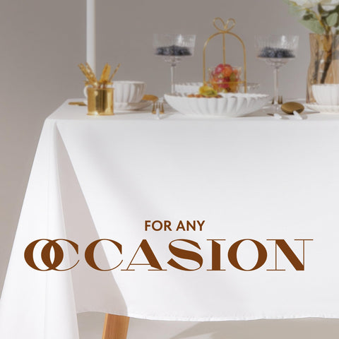 Wealuxe elegant square tablecloth elevates centerpieces and dining presentation.