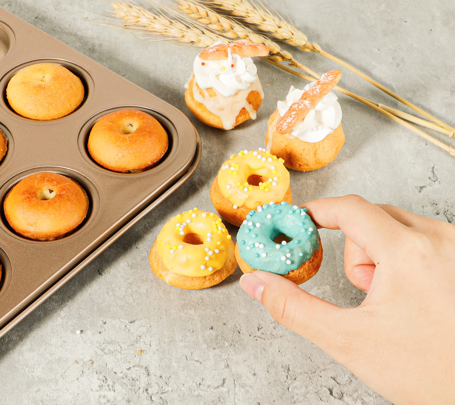 Webake mini donut pan dishwasher-safe for easy cleanup.