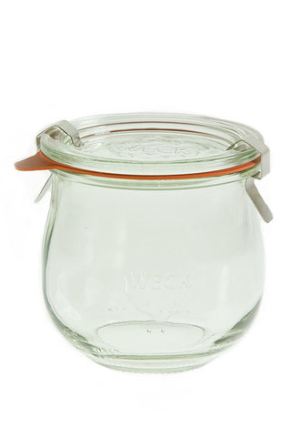 WECK 746 tulip jar close-up highlighting durable glass for safe storage and freezing.