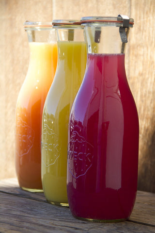 WECK 763 juice jar brunch setup highlights easy serving during gatherings