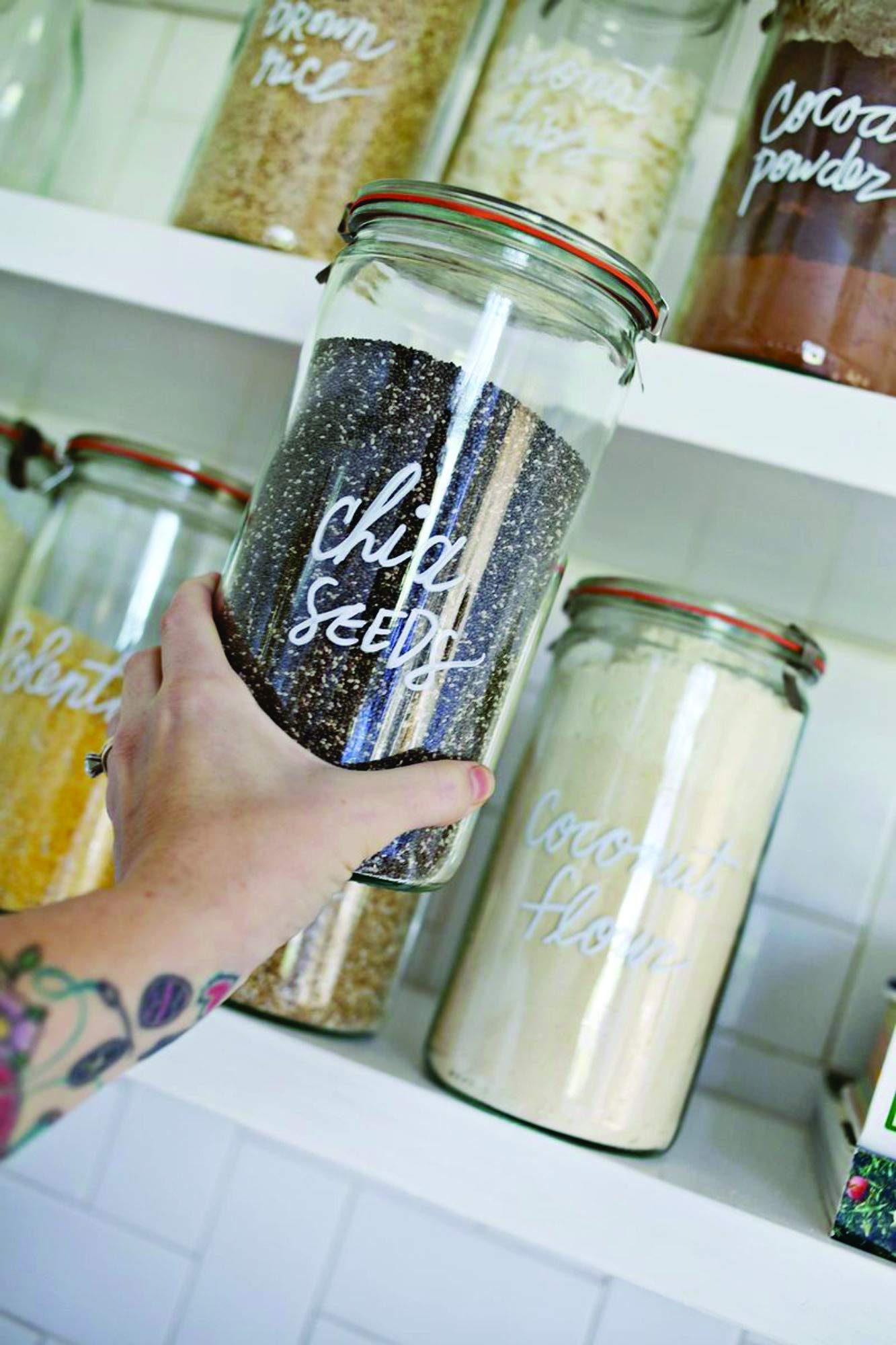 WECK 974 heat-resistant glass jar safe for microwave reheating.