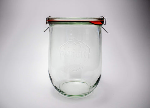 WECK Tulip jar filled with oats and spices demonstrating versatile storage
