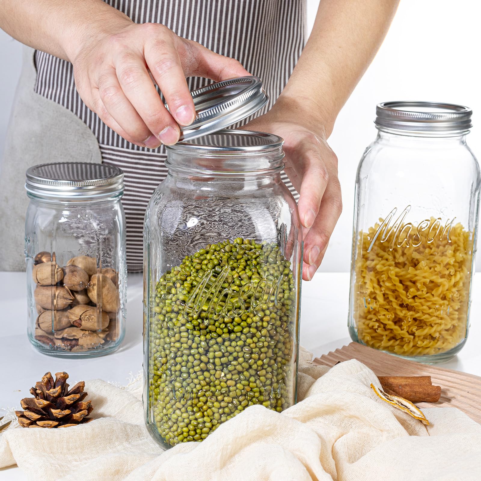 WELLIFE microwave- and dishwasher-safe jar for easy cleanup.