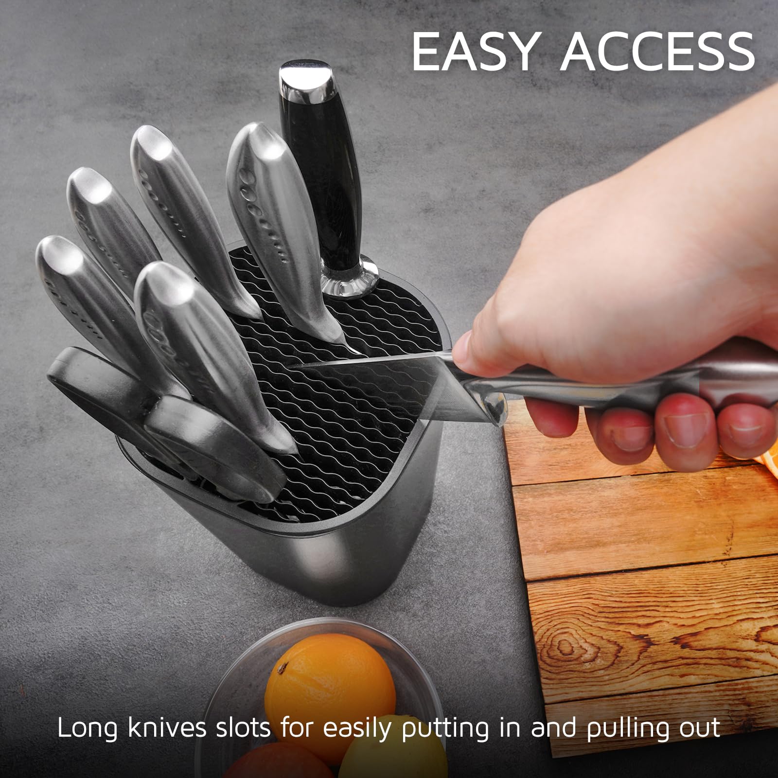Wellstar universal knife block demonstrates large capacity fits many kitchen knives.