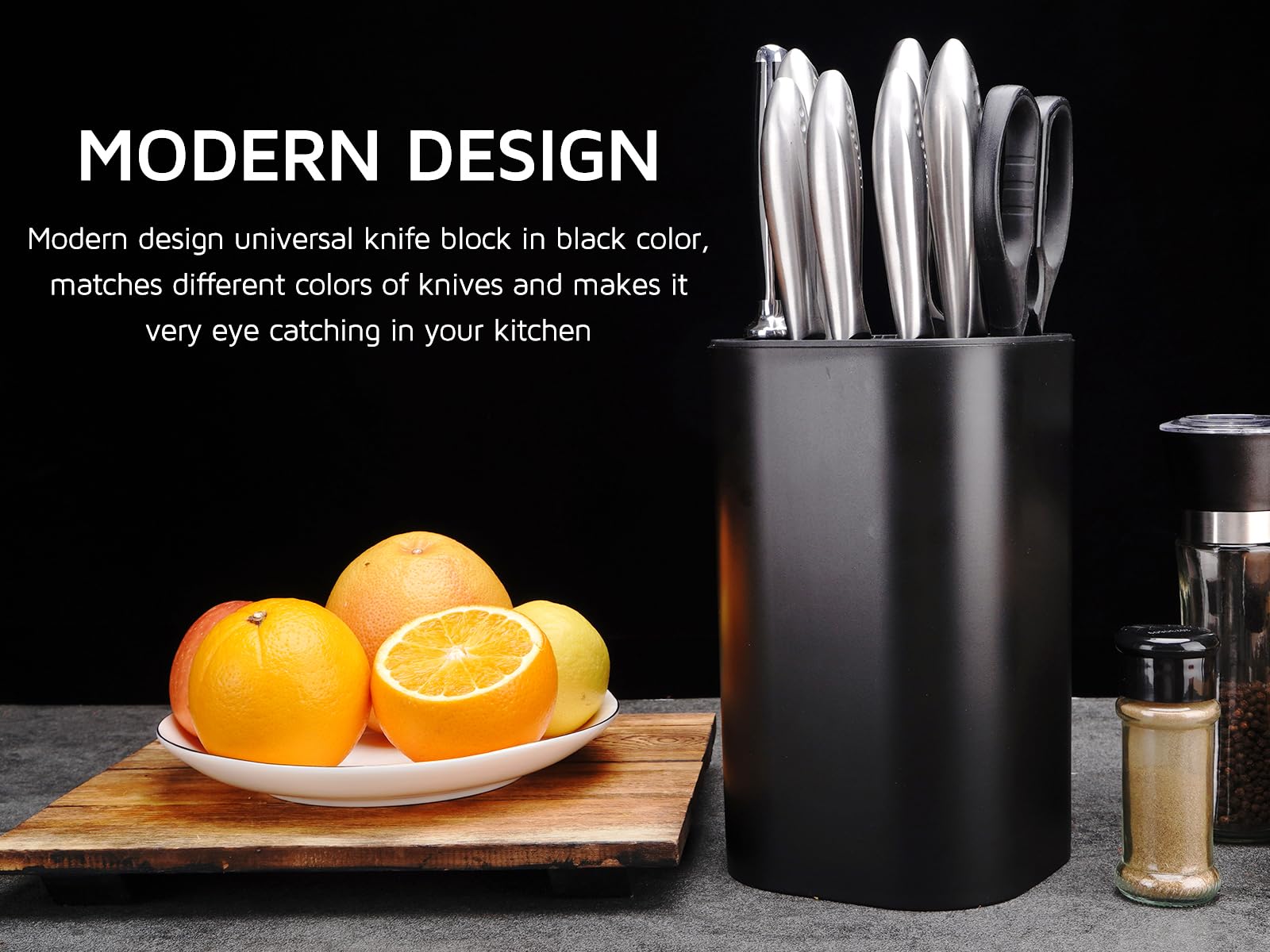 Wellstar universal knife block interior slots keep blades separated to avoid scratches.