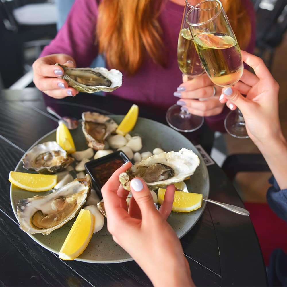 WENDOM tools in action opening various shellfish types