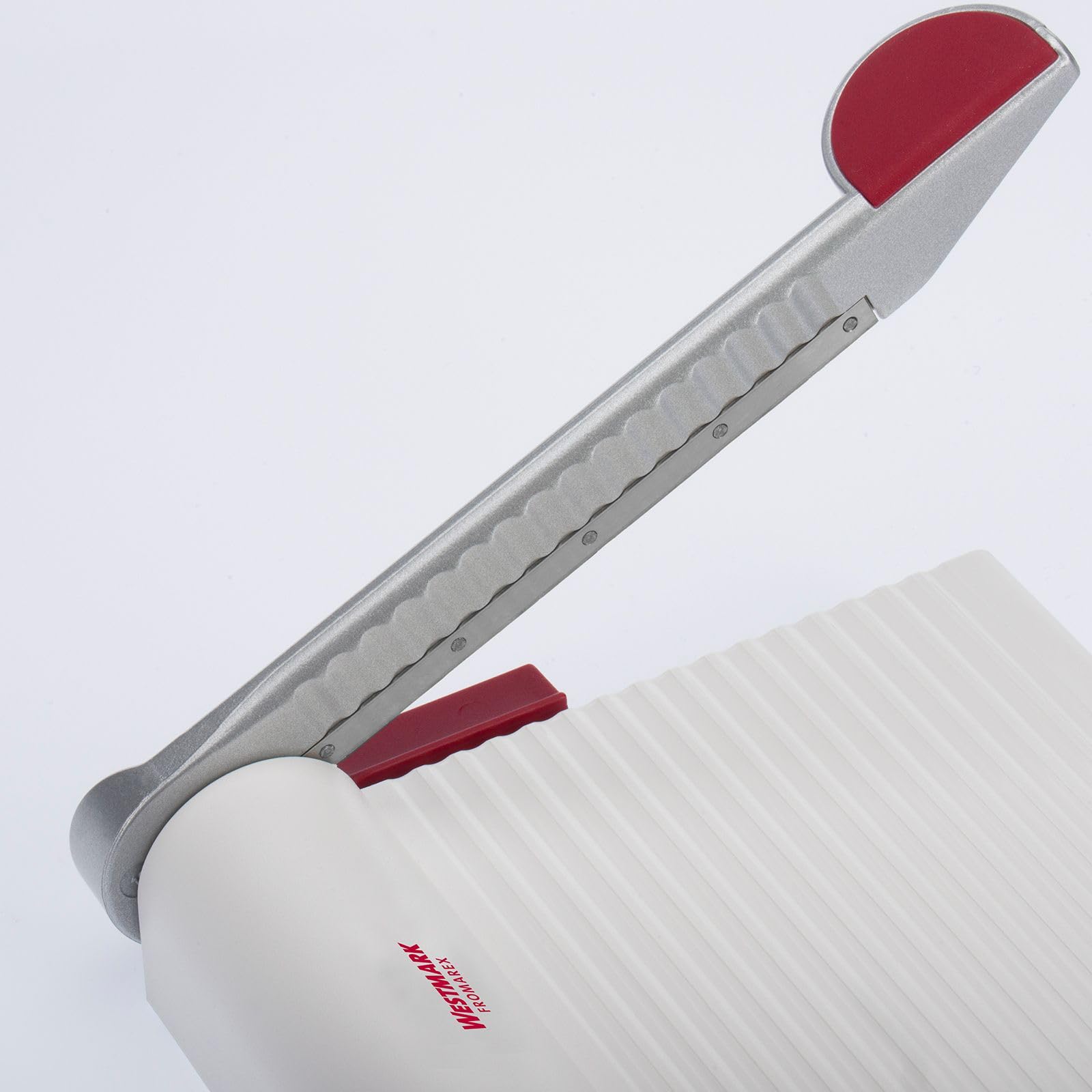 Westmark thickness dial allows selecting slice thickness precisely