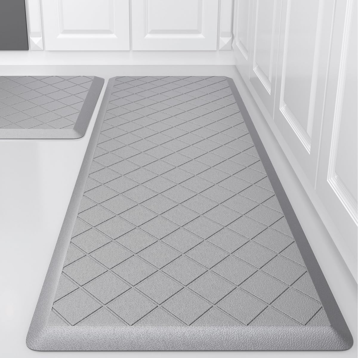 WEZVIX Cushioned Kitchen Mat 2-Pack provides overall comfort for long standing tasks.