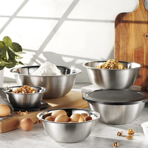 WHYSKO stainless bowls with lids closeup showing secure seal