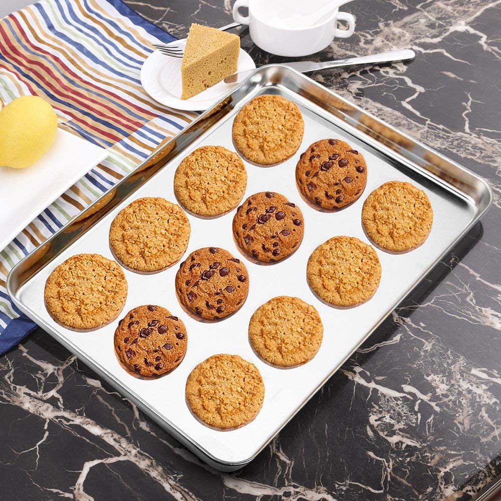 Wildone mirror-finish baking sheet reduces sticking for easy release.