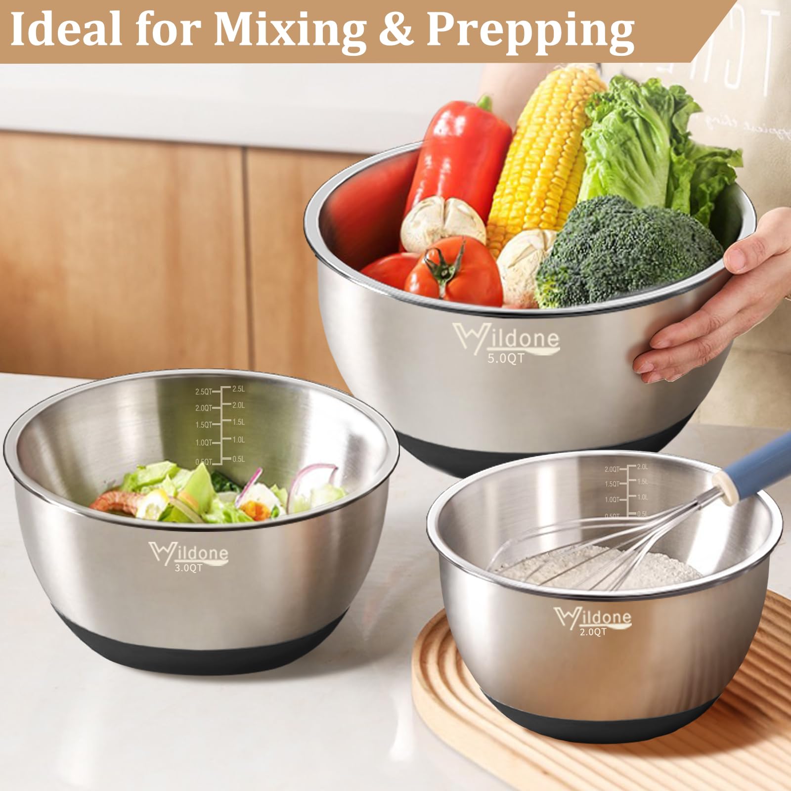 Wildone bowls feature non-slip silicone bottoms for stability.