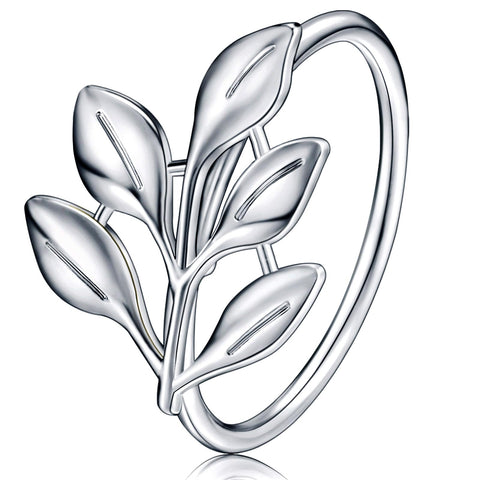 Willbond elegant table-setting accessory silver complements various linens.
