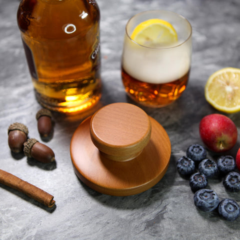 WillsCoo smoked cocktail with glass demonstrates versatile indoor and outdoor use.