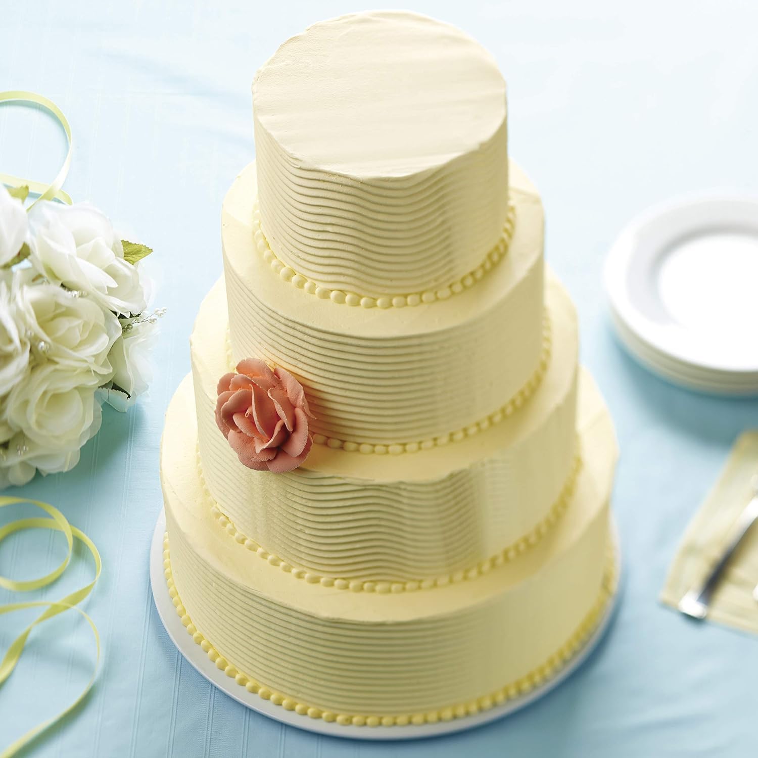 Wilton Comb Icing Smoother versatile tool for beginners and experienced bakers.