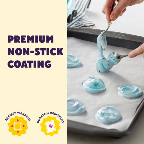 Wilton Gold Premium oven-safe design up to 450F for baking, roasting, or reheating with confidence.