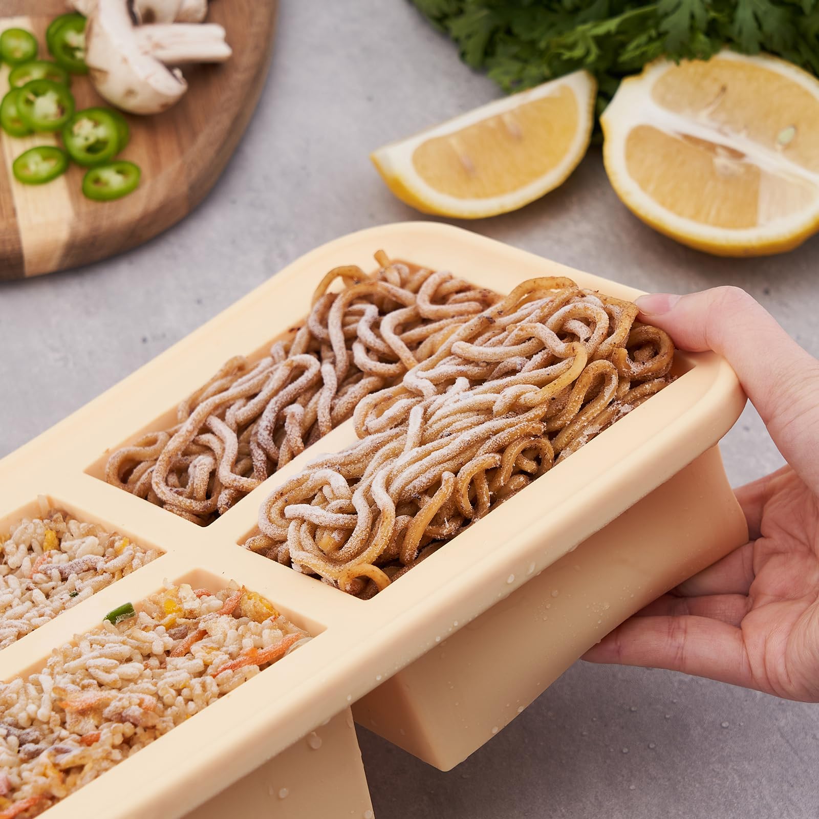 Winrock Easy-Release Silicone helps remove cubes quickly with minimal effort