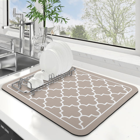 WISELIFE dish drying mat absorbent performance keeps counters dry after washing.