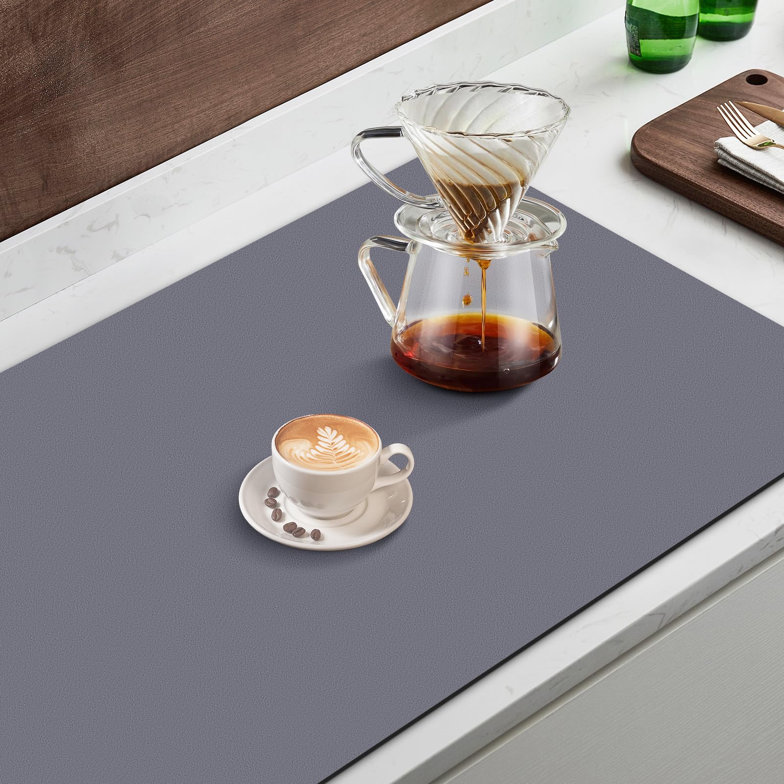 WISELIFE easy-clean-roll-up-drying-mat stores compactly after use.