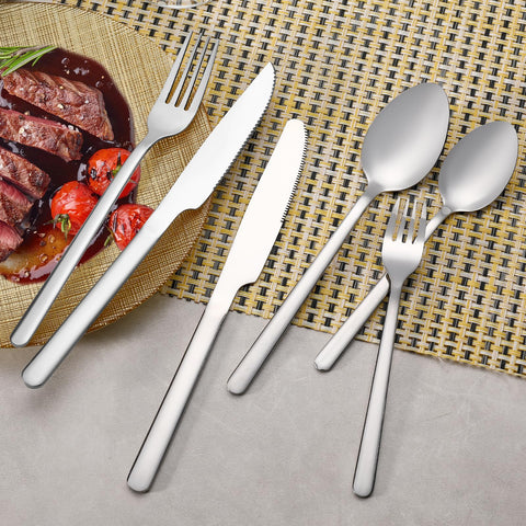WISKEMA salad forks featuring a streamlined design for easy handling.
