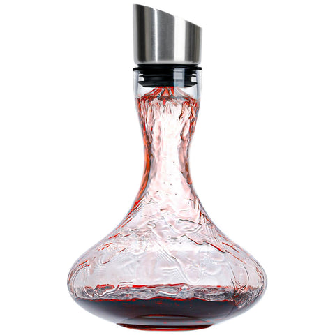 Wlasss hand blown wine decanter with aerator for faster flavor bloom.