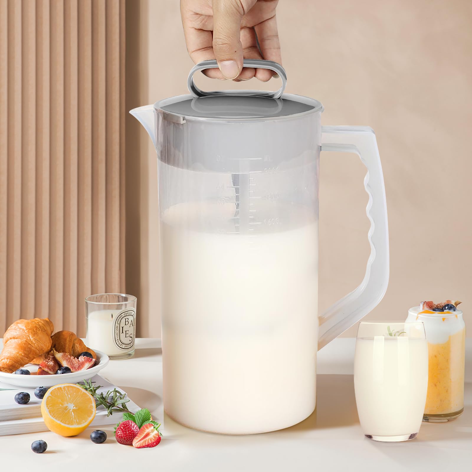 WLKSTS Mixing Pitcher 64oz capacity suitable for family beverages