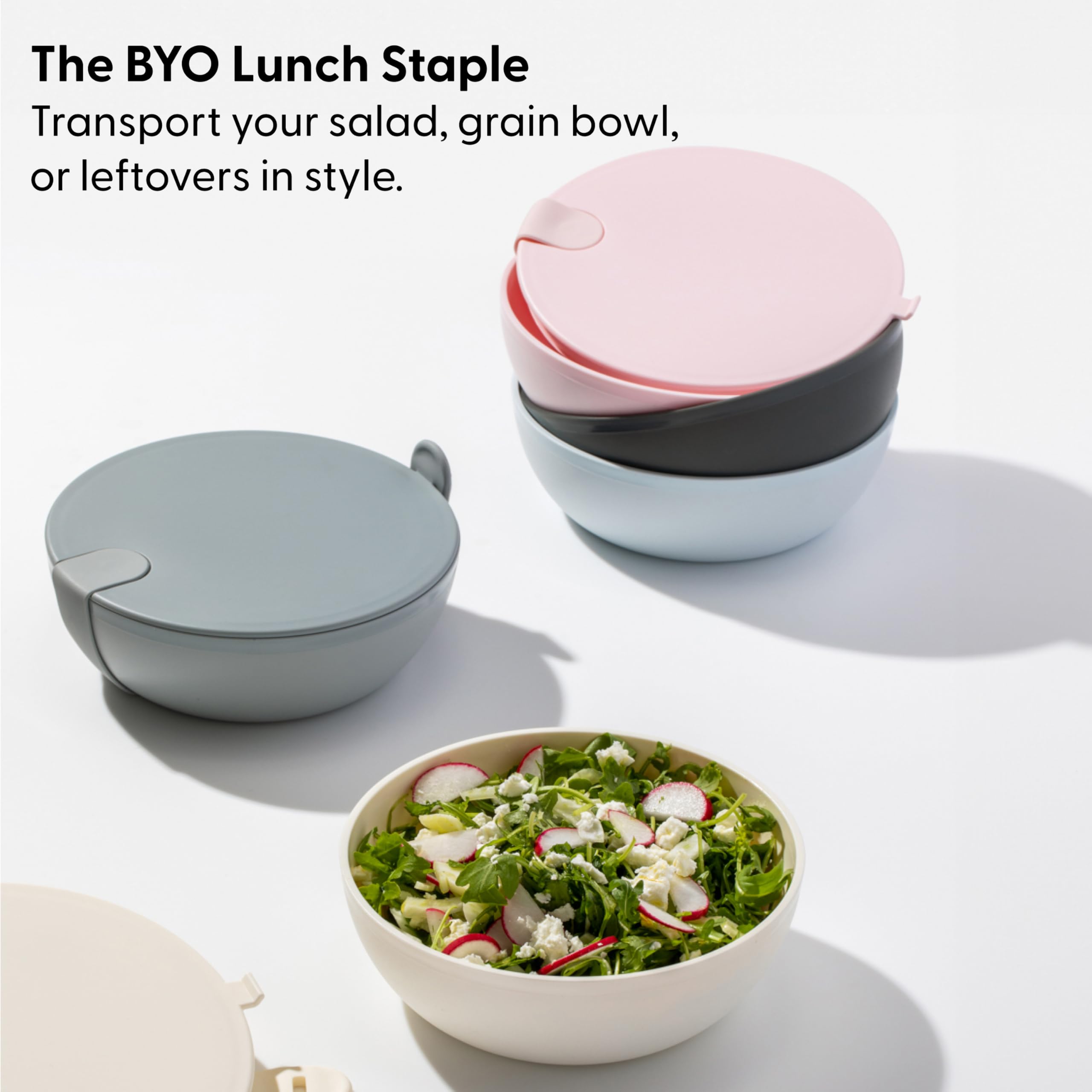W&P Porter Bowl lid shown with snap-tight silicone strap