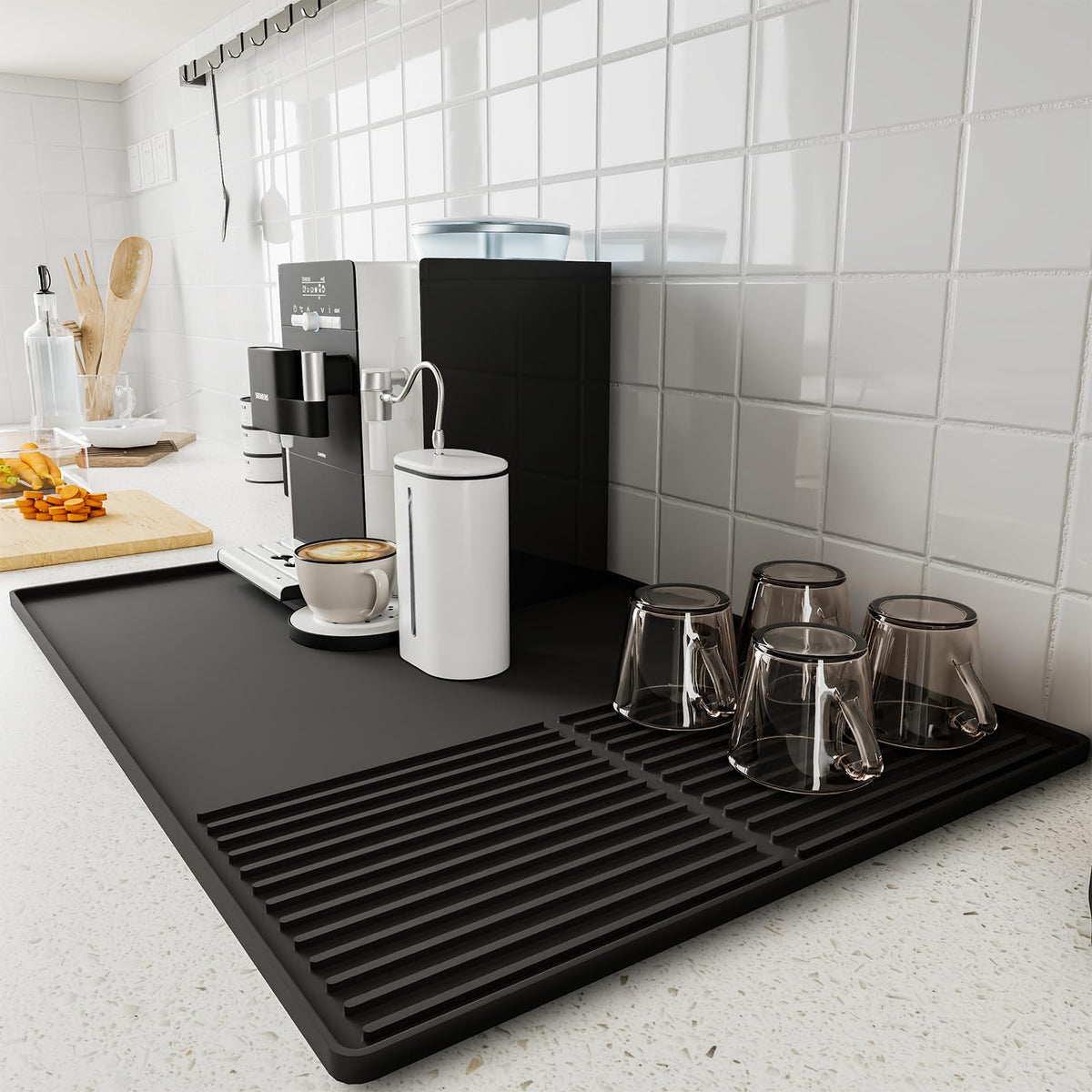 WUDIALIEN silicone coffee mat with raised edges catching spills under the coffee maker