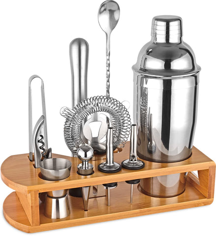 Wukuna cocktail shaker 24oz for precise, effortless mixing at home bar
