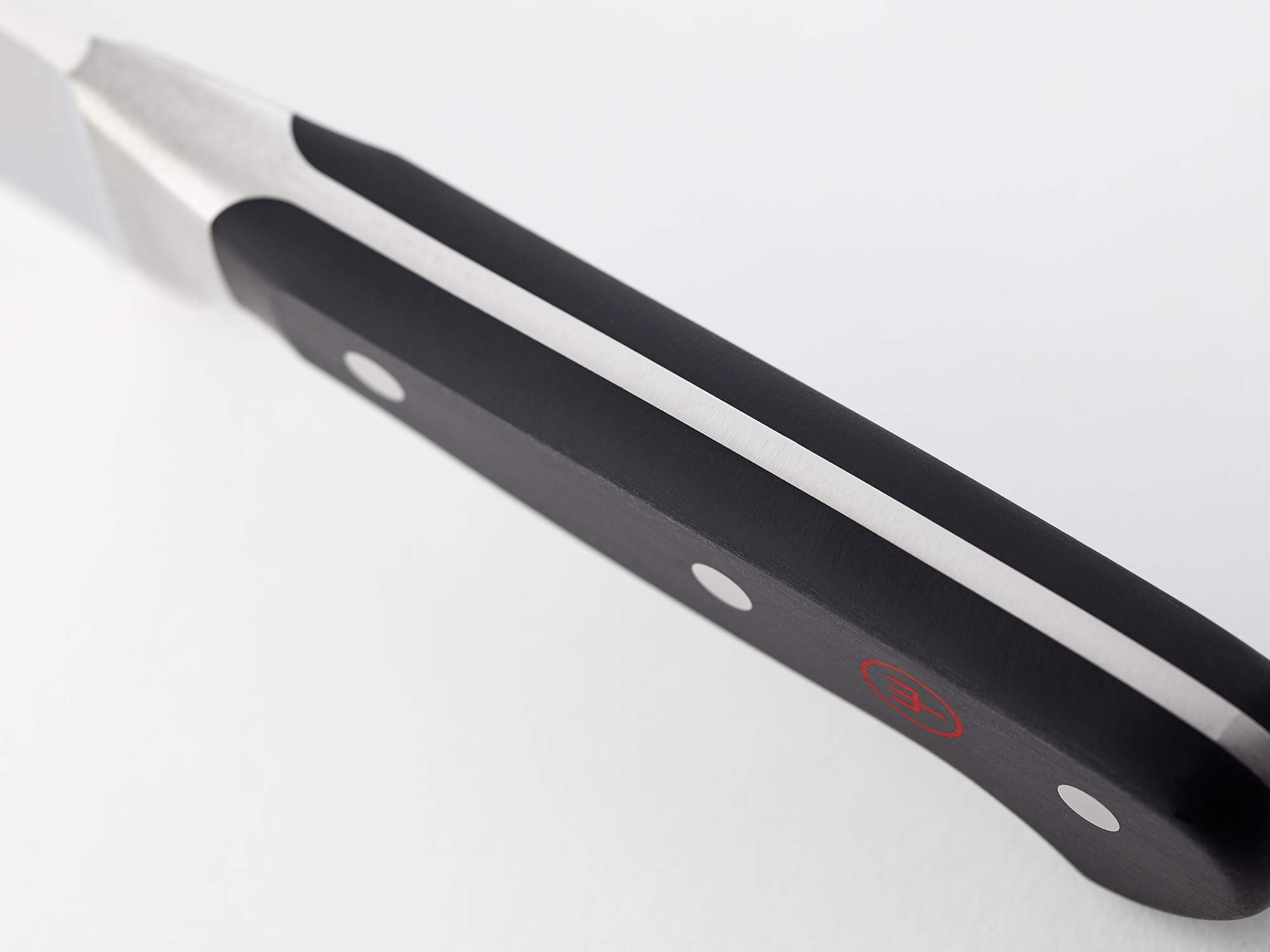 Wüsthof Classic knife with full tang and triple rivets for durability
