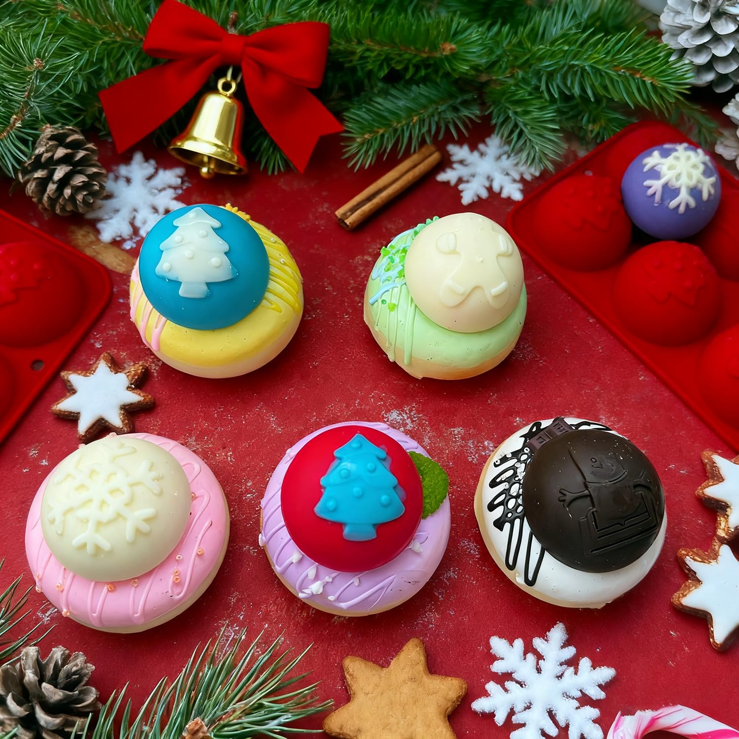 XBYzuzi snowman mold creates cute holiday domes for treats.
