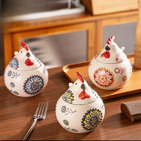 XIEFFICH farmhouse charm brings cheerful style to any kitchen