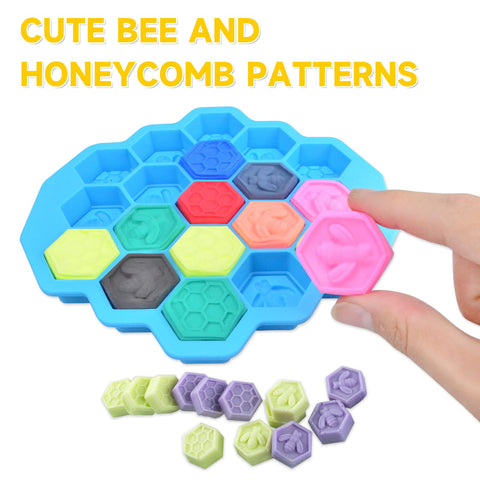 XJMWXHFC bee-pattern silicone mold green close-up for candies